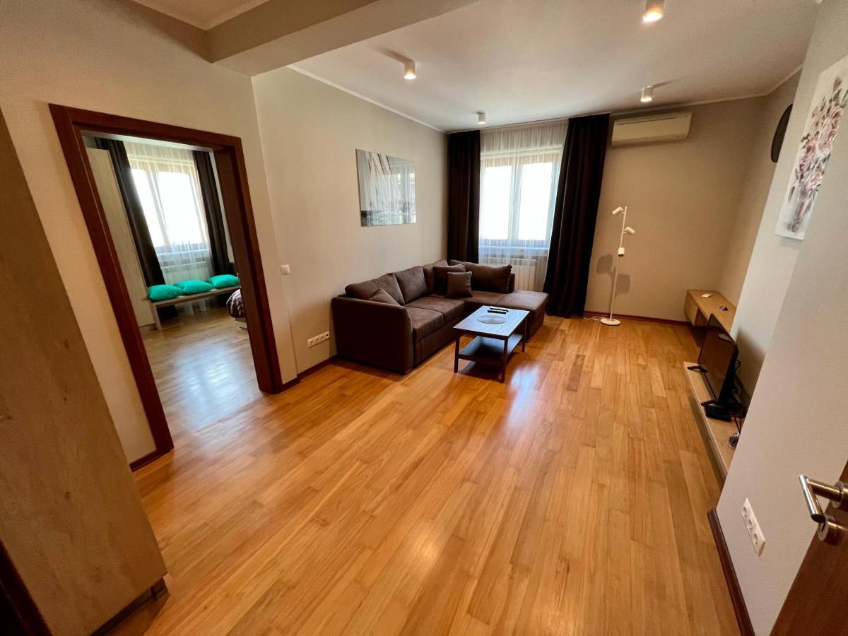 Apartment Location ! Location ! Location ! Garden View Oak Sofia
